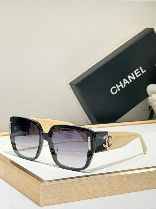 Picture of Chanel Sunglasses _SKUfw80236335fw